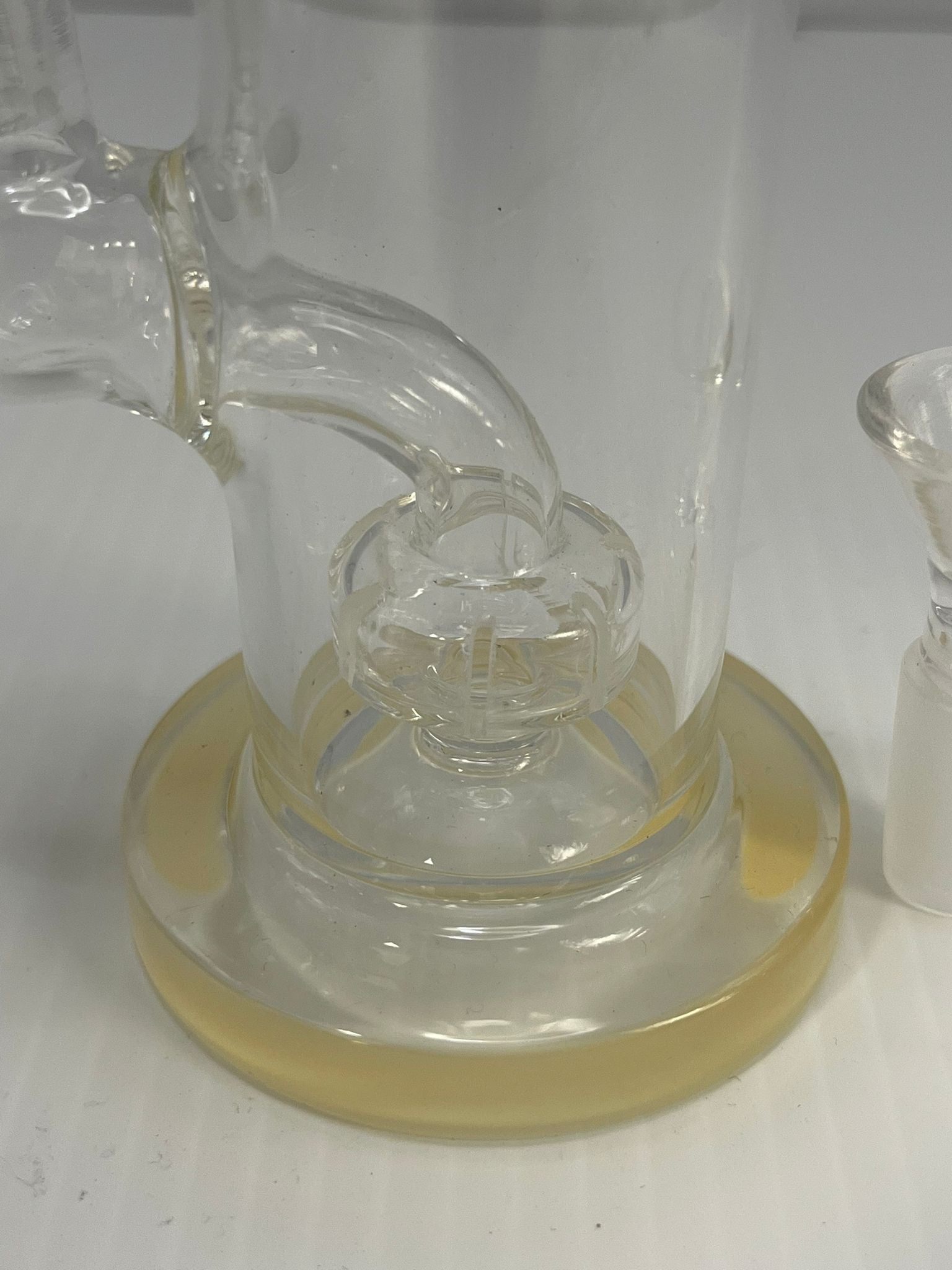 6-Bottle Dab Rig/Bong with Free Shipping - Versatile Smoking Experience