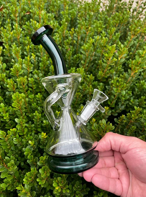 8-Inch Green Recycler: Perfect for Enjoyable Dabs