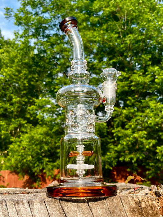 Close-up of High-Performance Water Pipe - Advanced Filtration for Smooth and Flavorful Hits