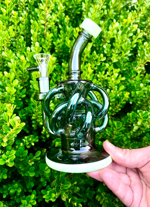 Close-up of Aleaf Recycle Dab Rig - Flavorful Inhale and Tex Chamber Percolator