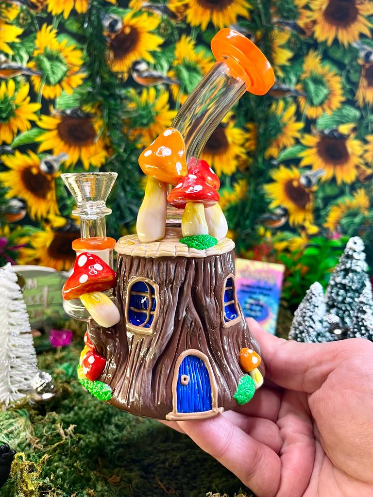 Mushroom Treehouse Bong Water Pipe Brown